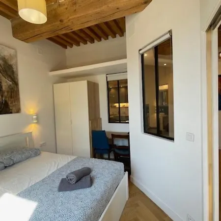 Le Petit St Pierre Charmant 2 Pers Valmy Lyon Buitenkant foto